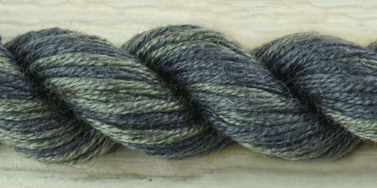 2104 Нитки ручного окрашивания OwlForest на основе ПНК, пасма 8 метров,Черный с сединой