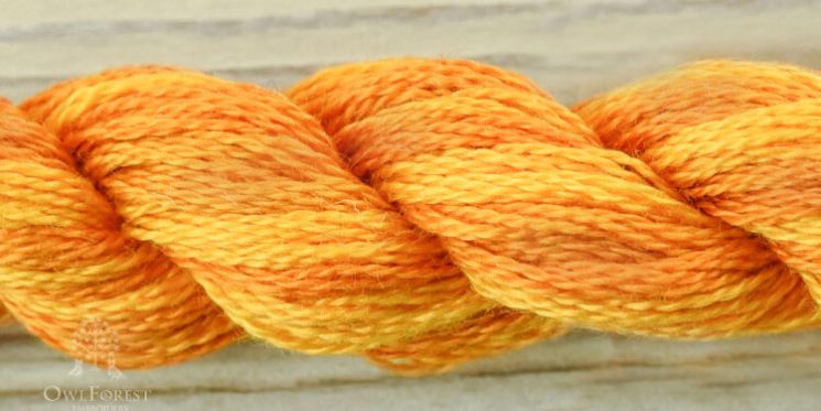 3604 Нитки ручного окрашивания OwlForest на основе DMC, пасма 8 метров Морошка