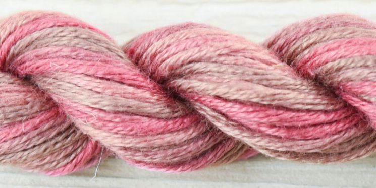 2511 Нитки ручного окрашивания OwlForest на основе ПНК, пасма 8 метров, Старые розы